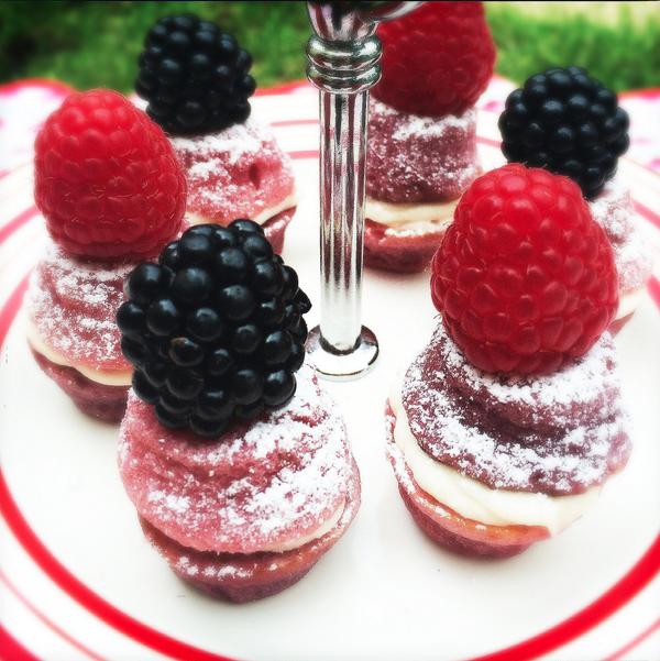 Gluten-free, coeliac, cake, raspberry, blackberry